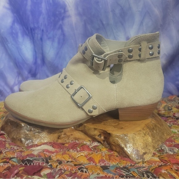 NWOT Free People Women’s Tan Suede Leather Booties Matisse Neil Western Size 9M - Picture 2 of 12